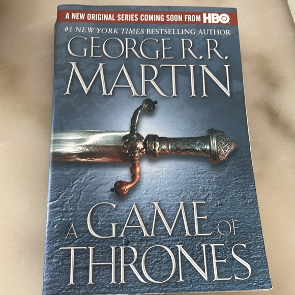 Game of thrones #1 New York Times Best seller books - Picture 5 of 7